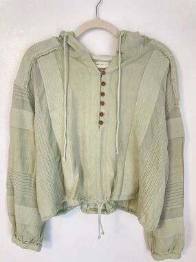 FREE PEOPLE green textured hoodie with wooden button details size large boho